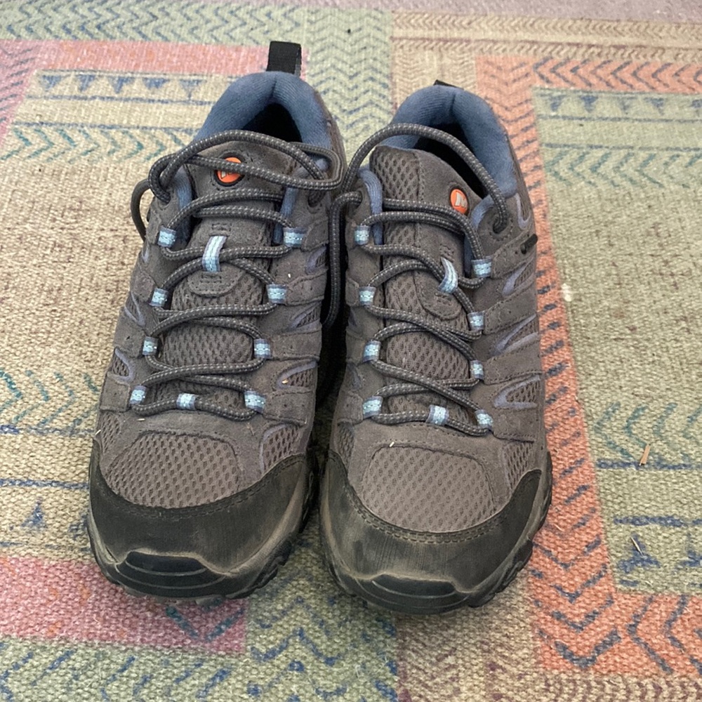 Merrell Women's Moab 3 Waterproof hiking shoes